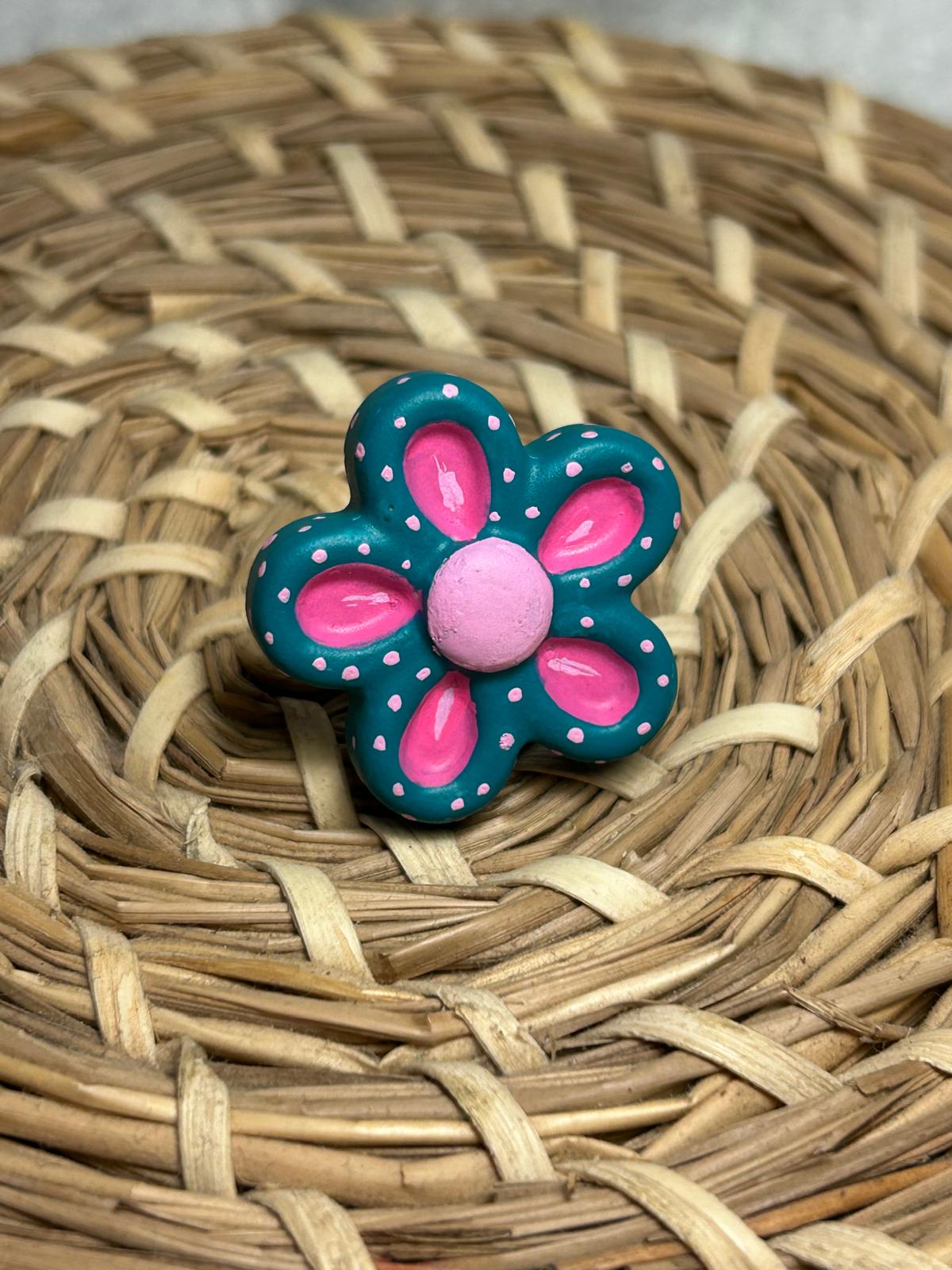 Anillo flor azul y rosa