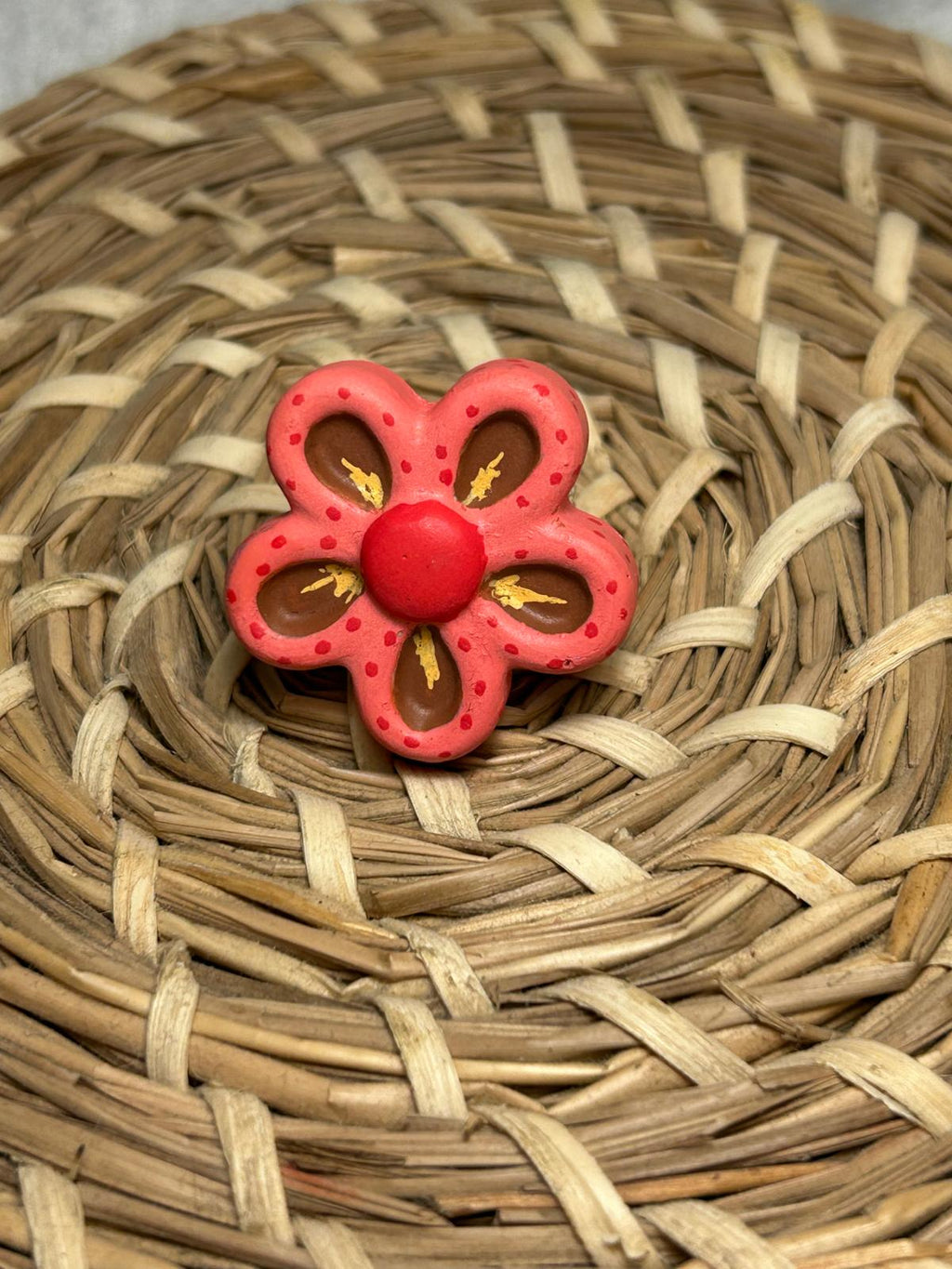 Anillo flor rosa y marrón