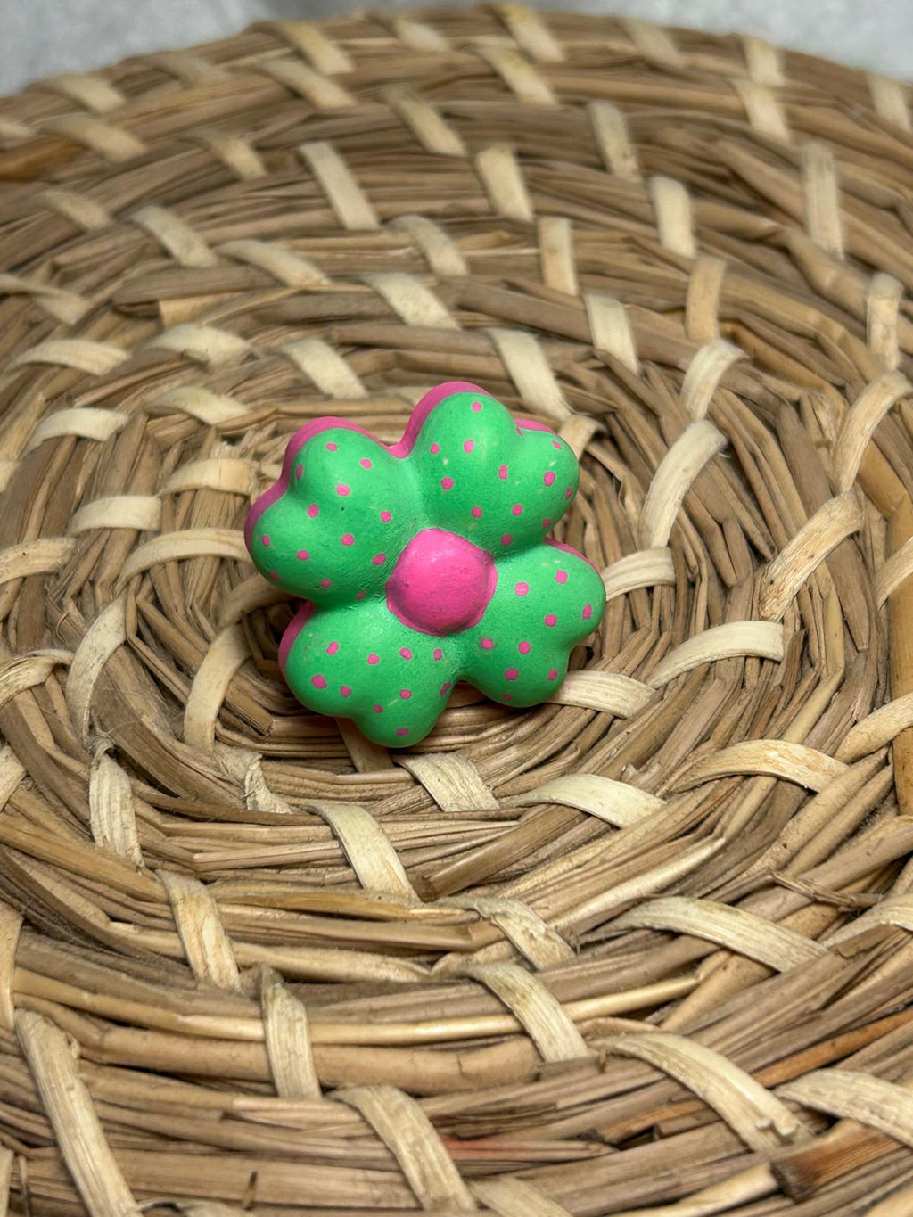 Anillo flor verde y rosa